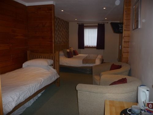 Old Pines Hotel And Restaurant Spean Bridge Bagian luar foto
