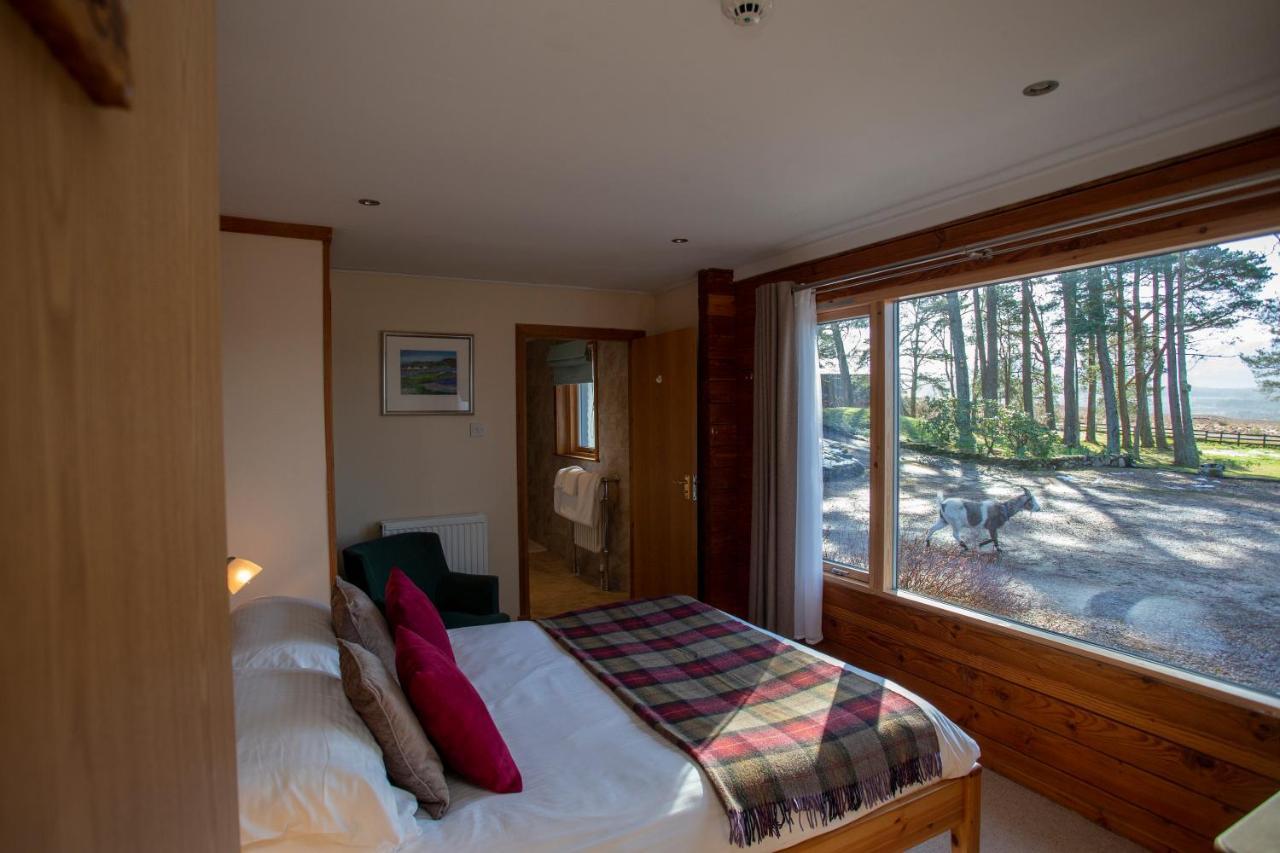 Old Pines Hotel And Restaurant Spean Bridge Bagian luar foto