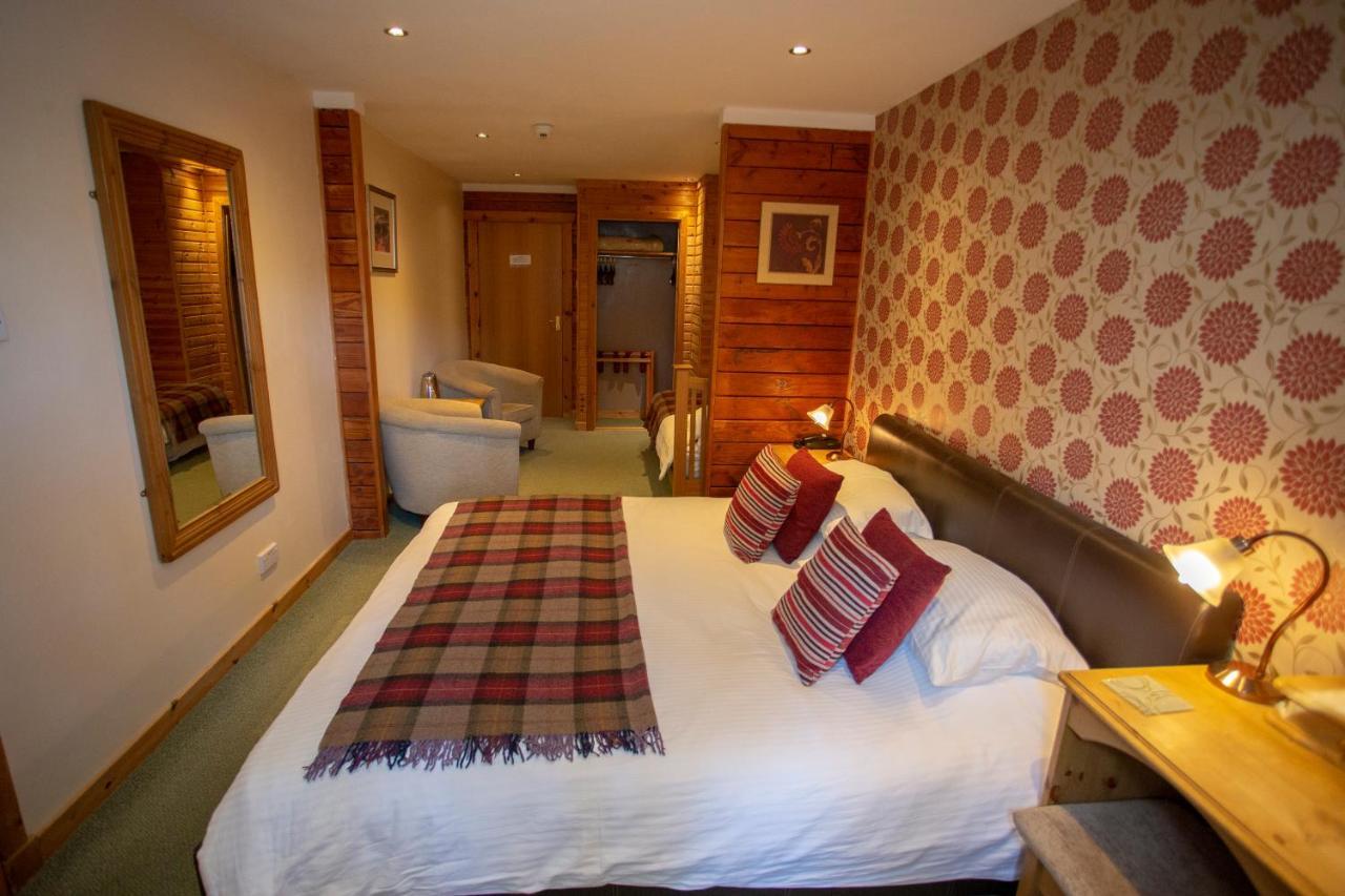 Old Pines Hotel And Restaurant Spean Bridge Bagian luar foto